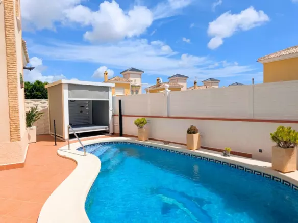 3-bedroom Detached Villa In Lo Crispin, Spain (124 M²)