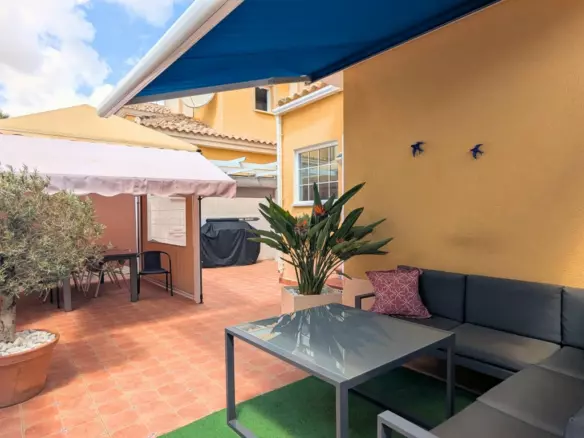 3-bedroom Detached Villa In Lo Crispin, Spain (124 M²)