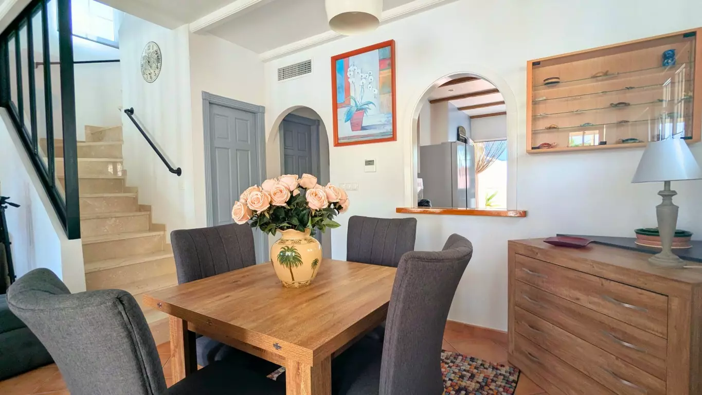 3-bedroom Detached Villa In Lo Crispin, Spain (124 M²)