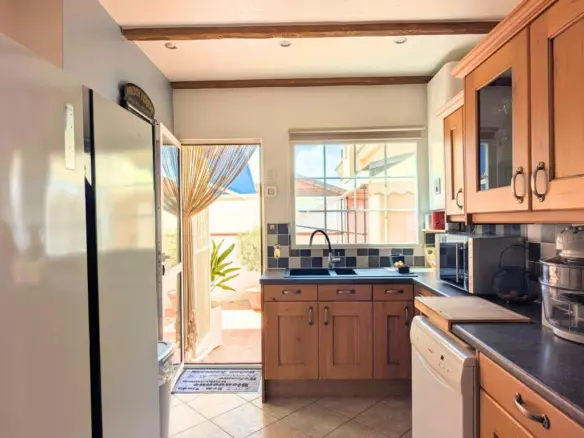 3-bedroom Detached Villa In Lo Crispin, Spain (124 M²)