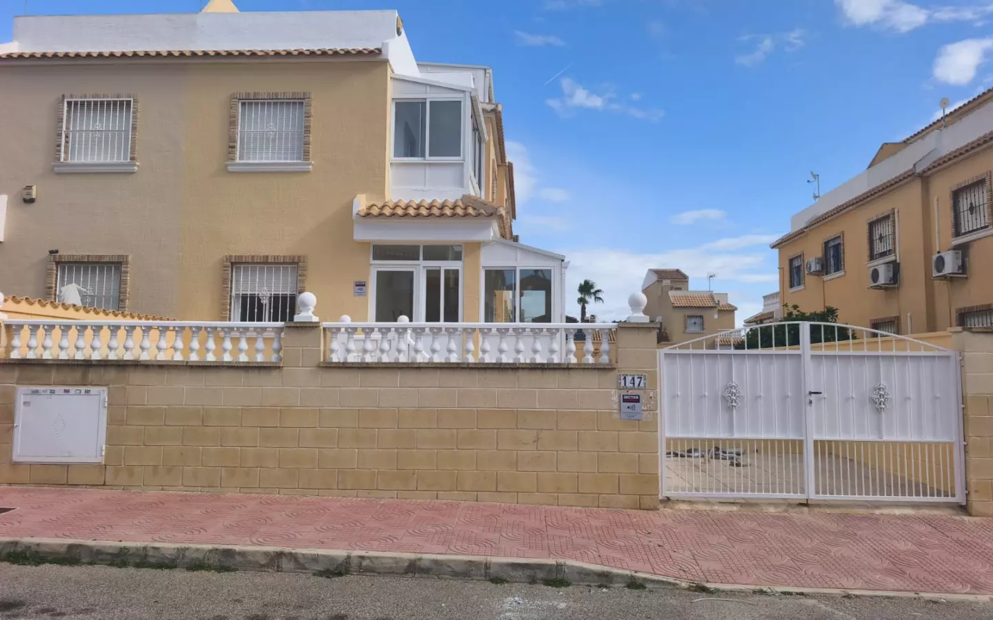 3-bedroom Town House In Rojales, Spain (104 M²)