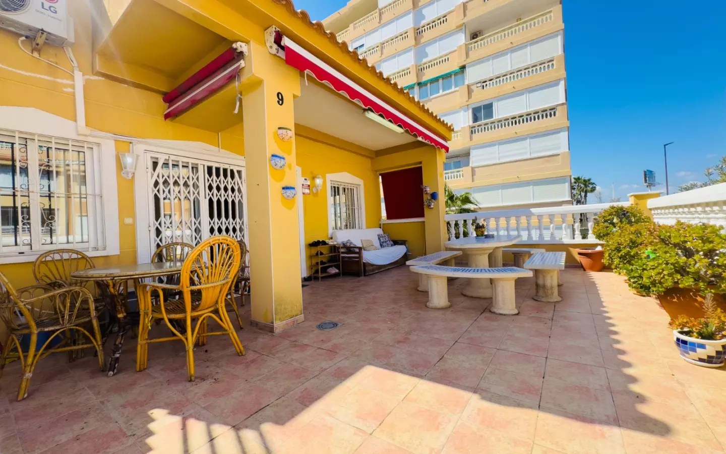 4-bedroom House In Torrevieja, Spain (63 M²)
