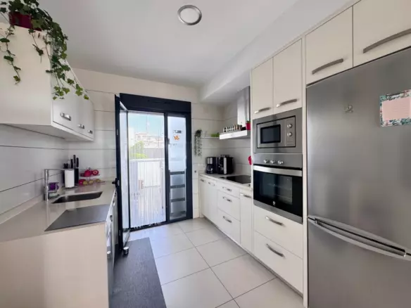 3-bedroom Town House In Cabo Roig, Spain (123 M²)