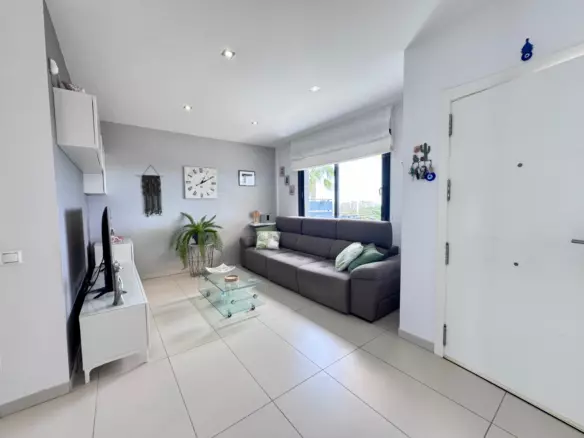 3-bedroom Town House In Cabo Roig, Spain (123 M²)