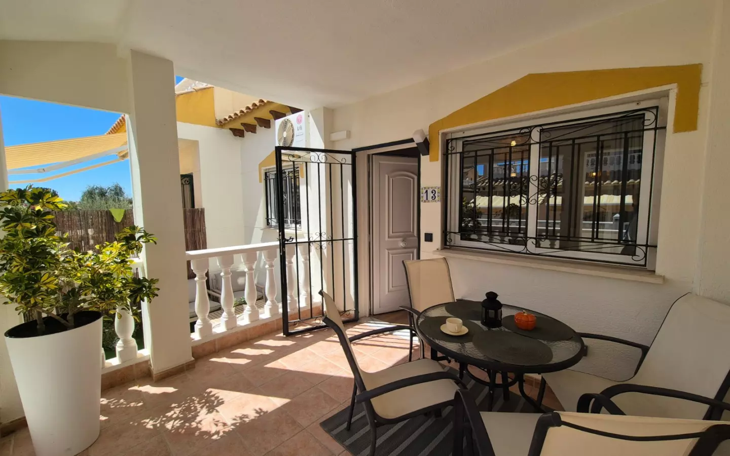 3-bedroom Town House In Alicante, Spain (83 M²)