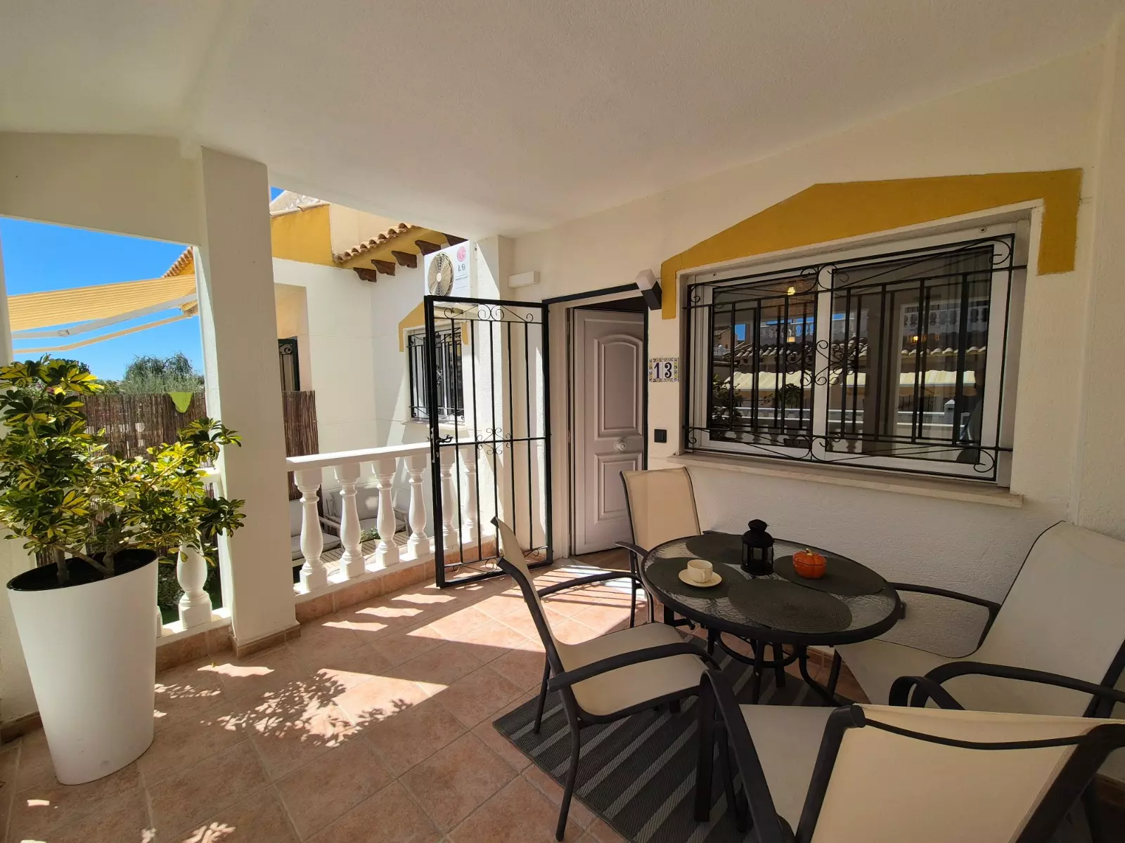 o_1k2huv8phl92qvohbtsh81k7k3a-41702a 3-bedroom Town House In Alicante, Spain (83 M²)