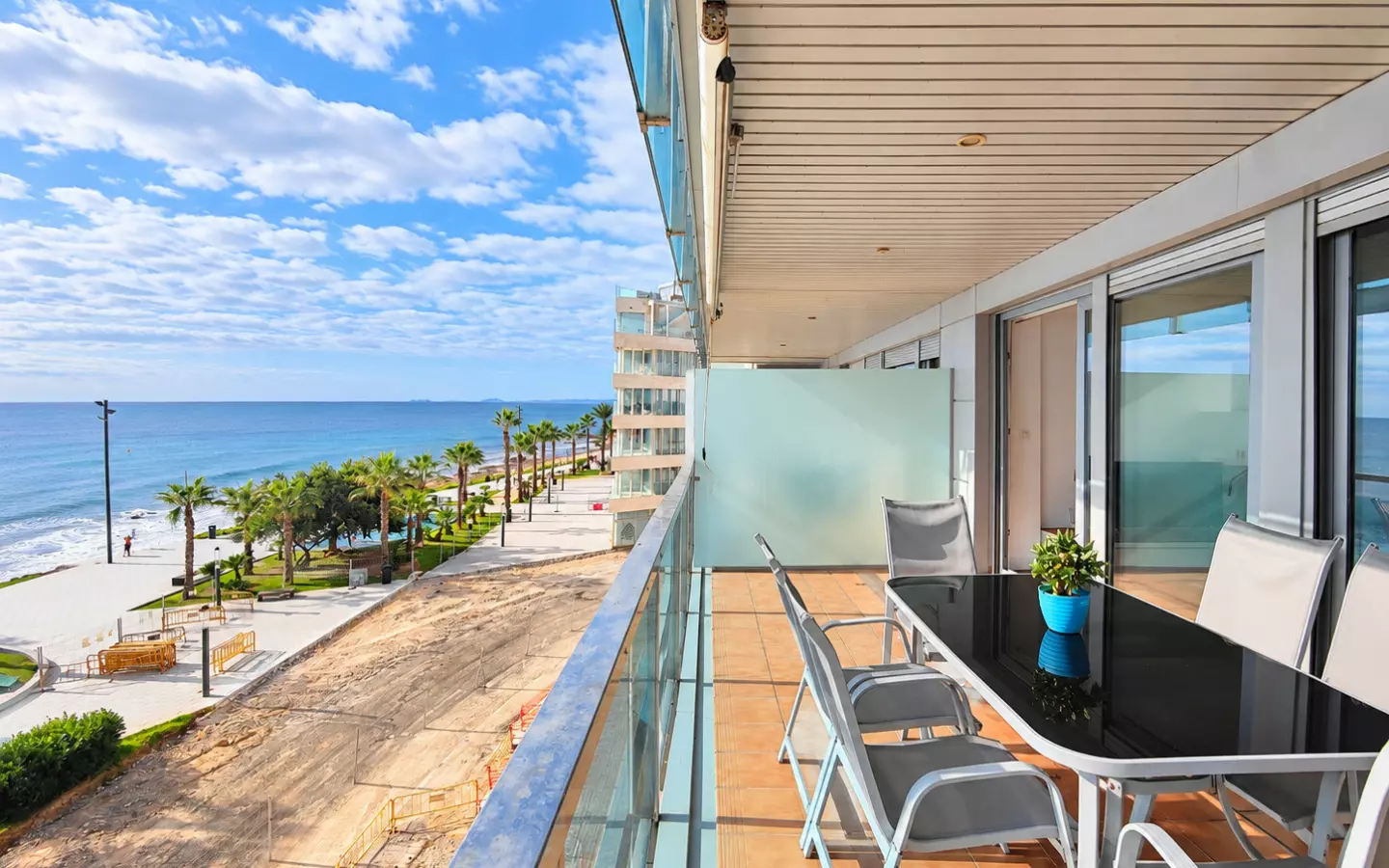 3-bedroom Apartment In Torrevieja, Spain (120 M²)