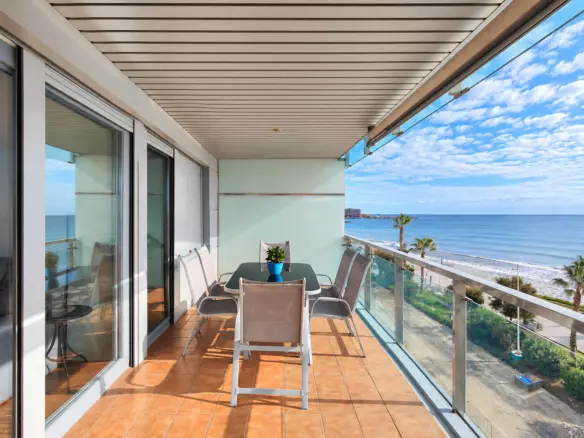 3-bedroom Apartment In Torrevieja, Spain (120 M²)