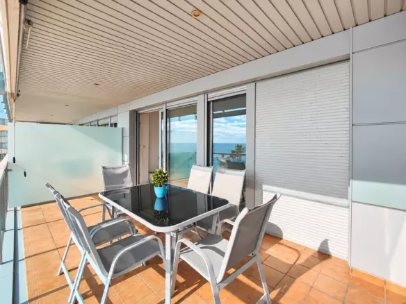 3-bedroom Apartment In Torrevieja, Spain (120 M²)