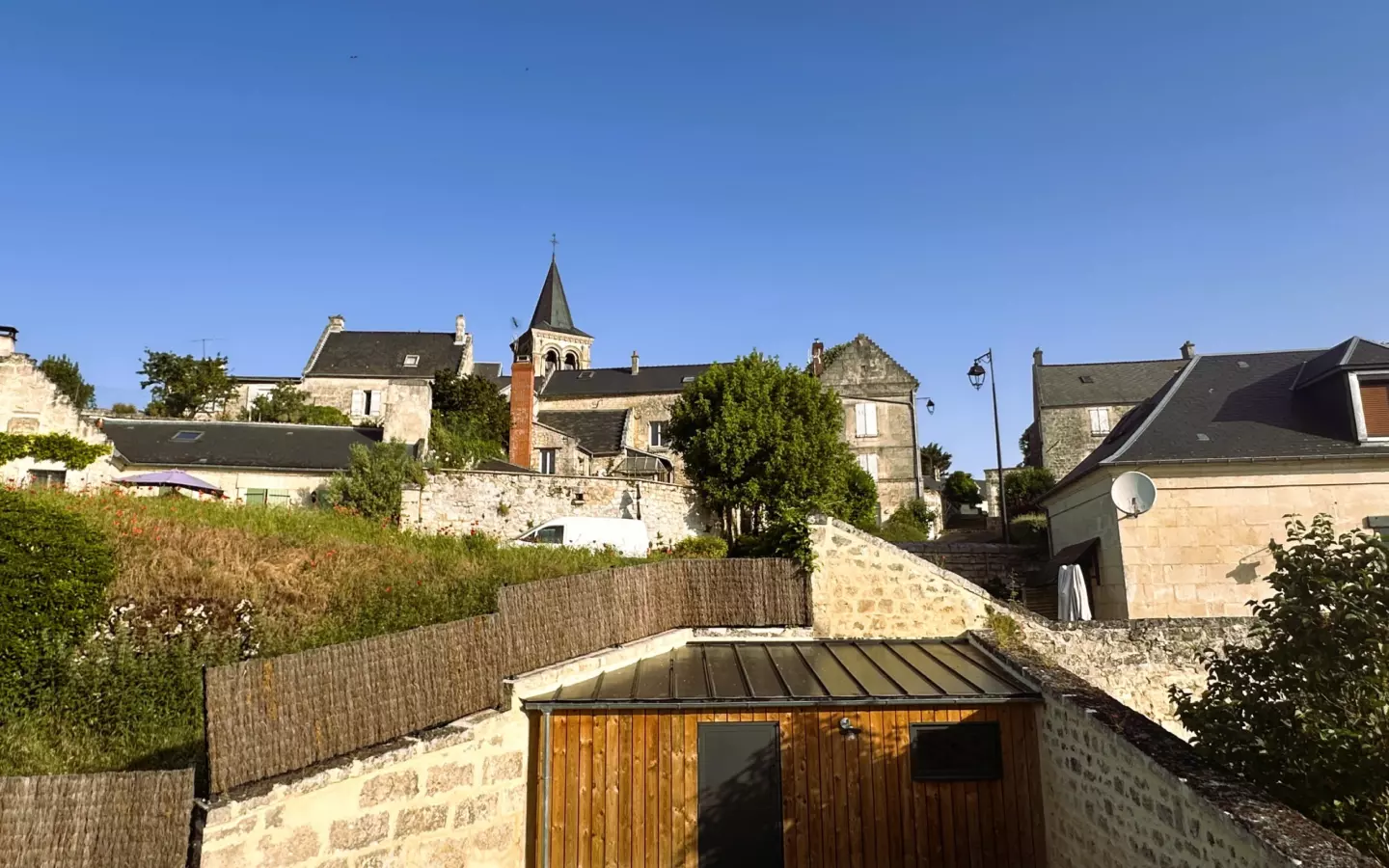 Exceptional Contemporary Country Retreat With Panoramic Valley Views – 1h30 From Paris