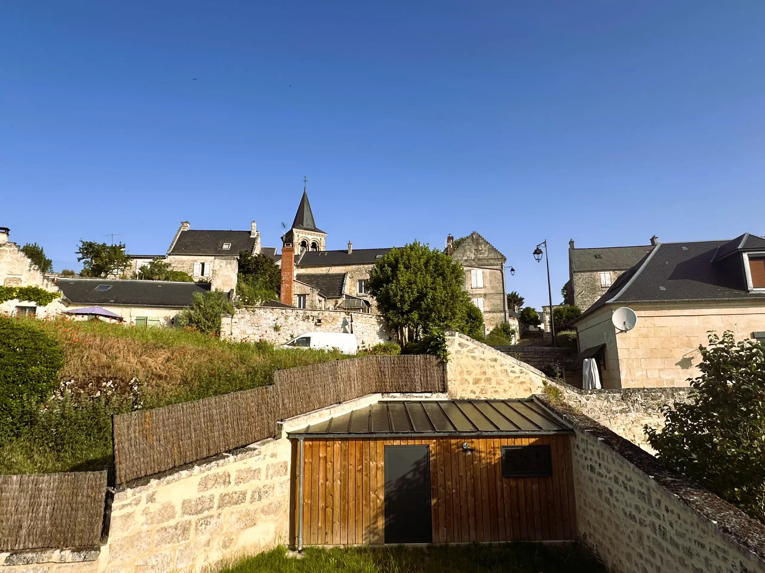 Exceptional Contemporary Country Retreat With Panoramic Valley Views – 1h30 From Paris
