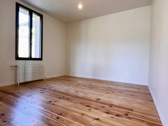 Exceptional Contemporary Country Retreat With Panoramic Valley Views – 1h30 From Paris