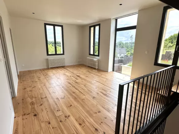 Exceptional Contemporary Country Retreat With Panoramic Valley Views – 1h30 From Paris