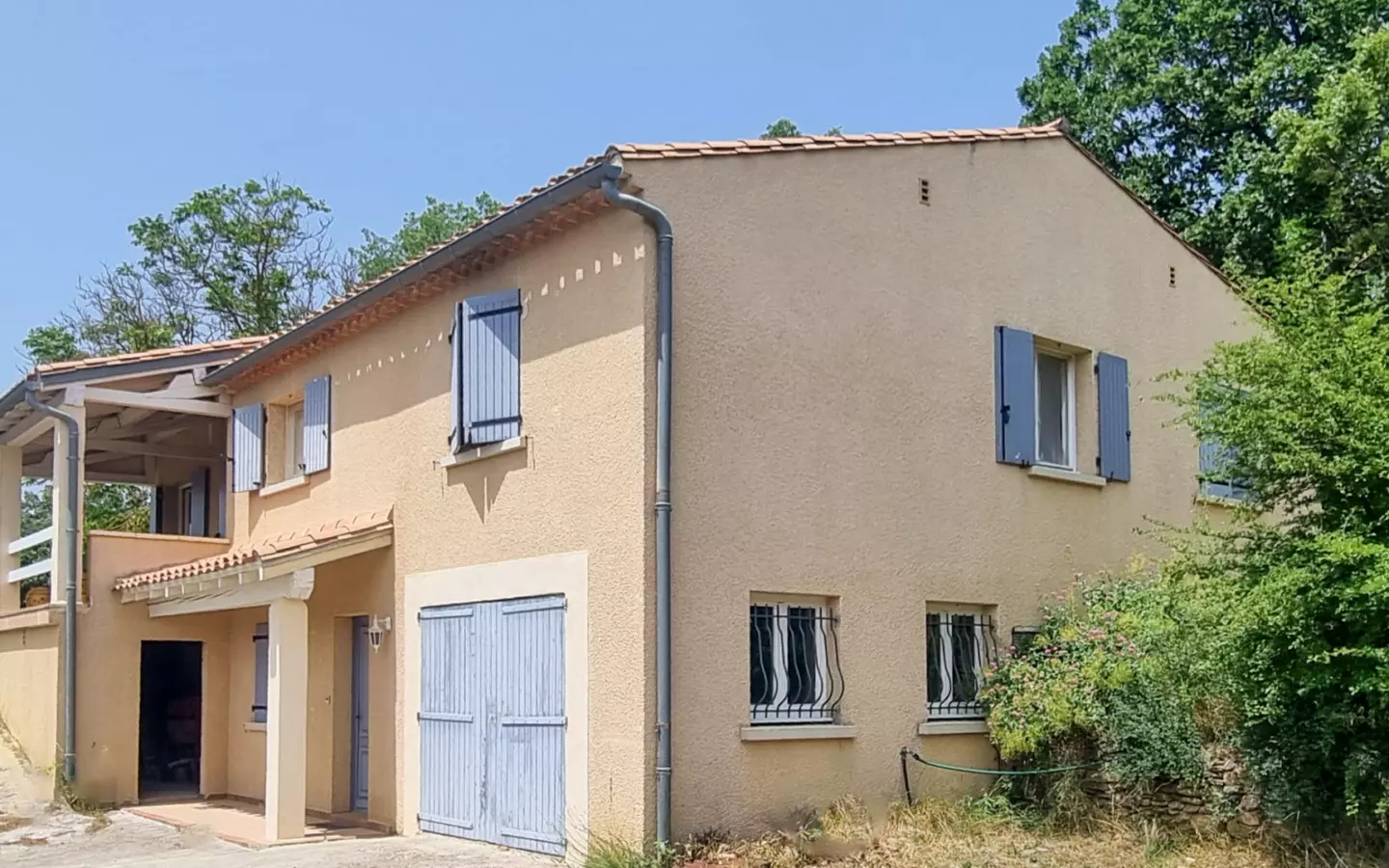4-bedroom House In Couiza, France (170 M²)
