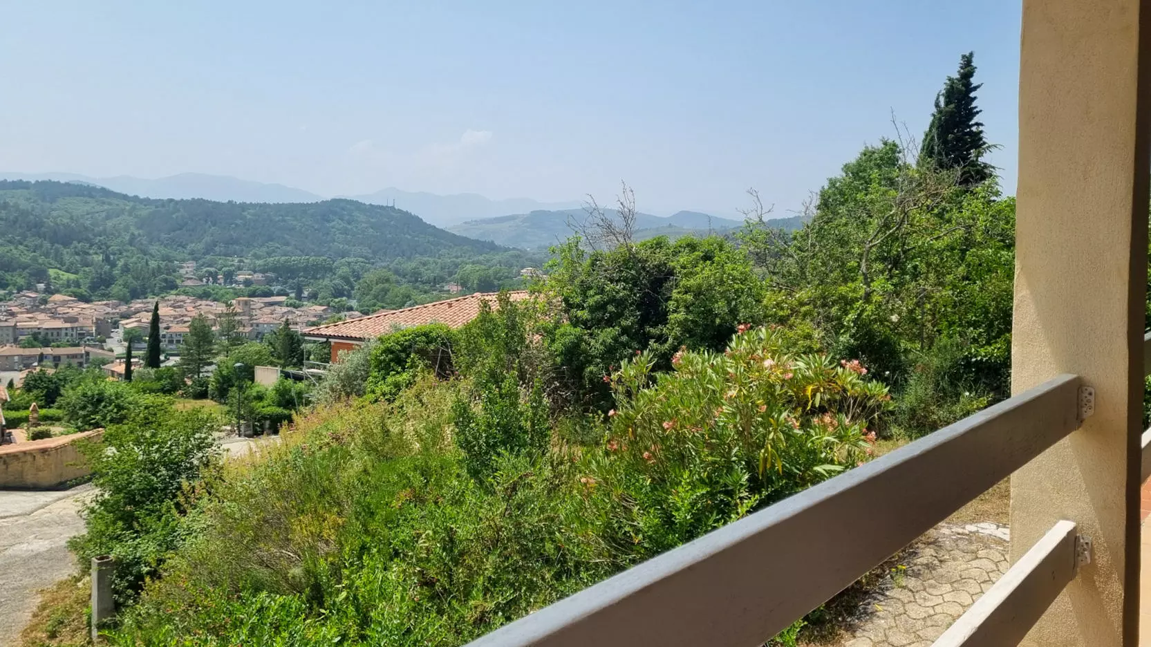 4-bedroom House In Couiza, France (170 M²)