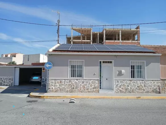 4-bedroom Semi In Los Montesinos, Spain (330 M²)