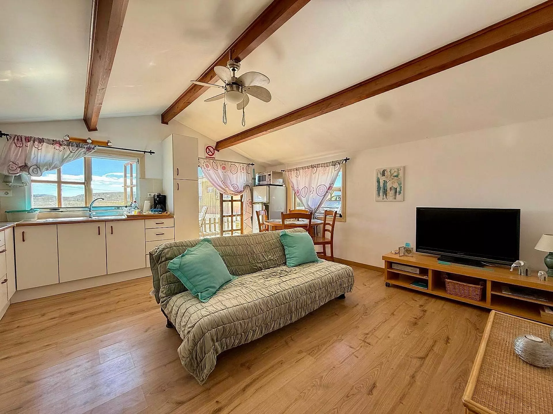 4-bedroom Detached Villa In Pinoso, Spain (177 M²)