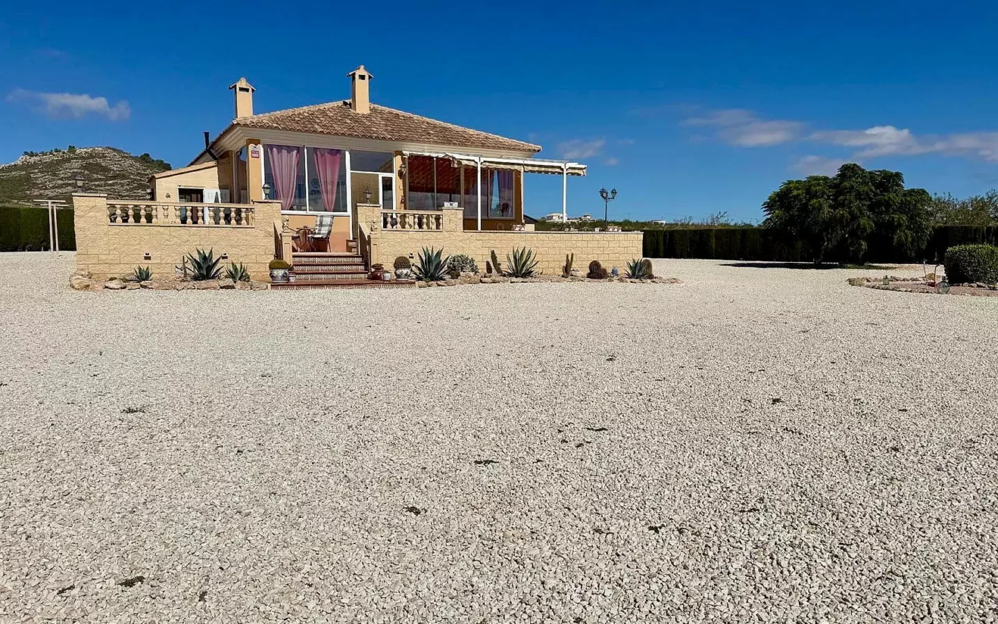 4-bedroom Detached Villa In Pinoso, Spain (177 M²)