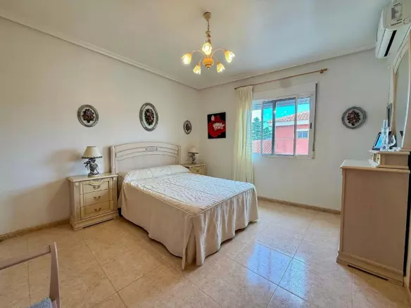 3-bedroom Townhouse In Pinoso, Spain (126 M²)