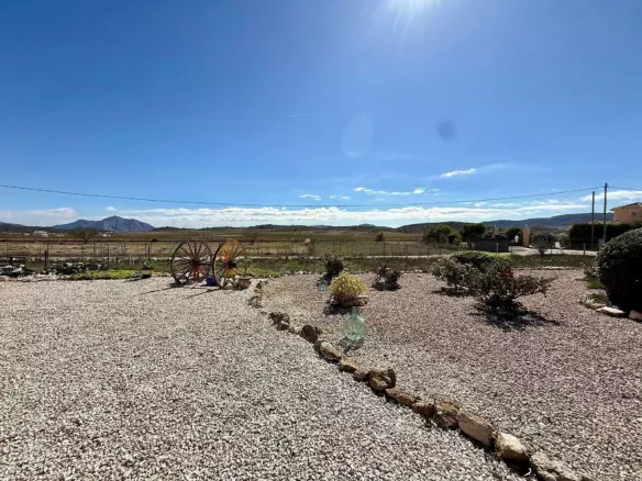 4-bedroom Detached Villa In Pinoso, Spain (177 M²)