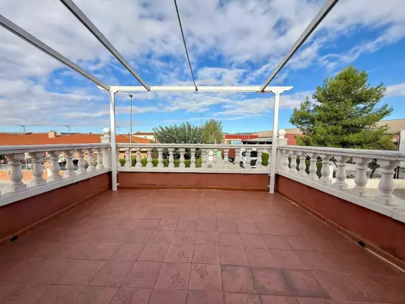 3-bedroom Townhouse In Pinoso, Spain (126 M²)