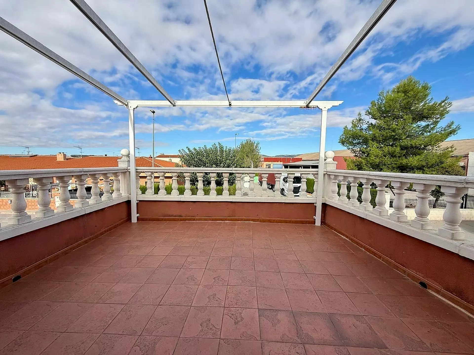 3-bedroom Townhouse In Pinoso, Spain (126 M²)