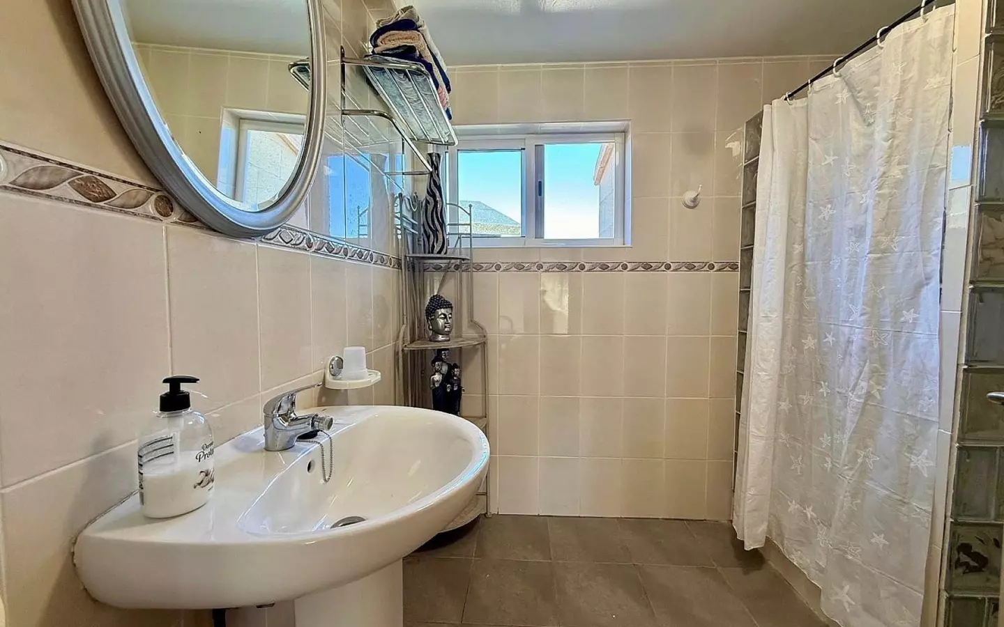 4-bedroom Detached Villa In Pinoso, Spain (177 M²)