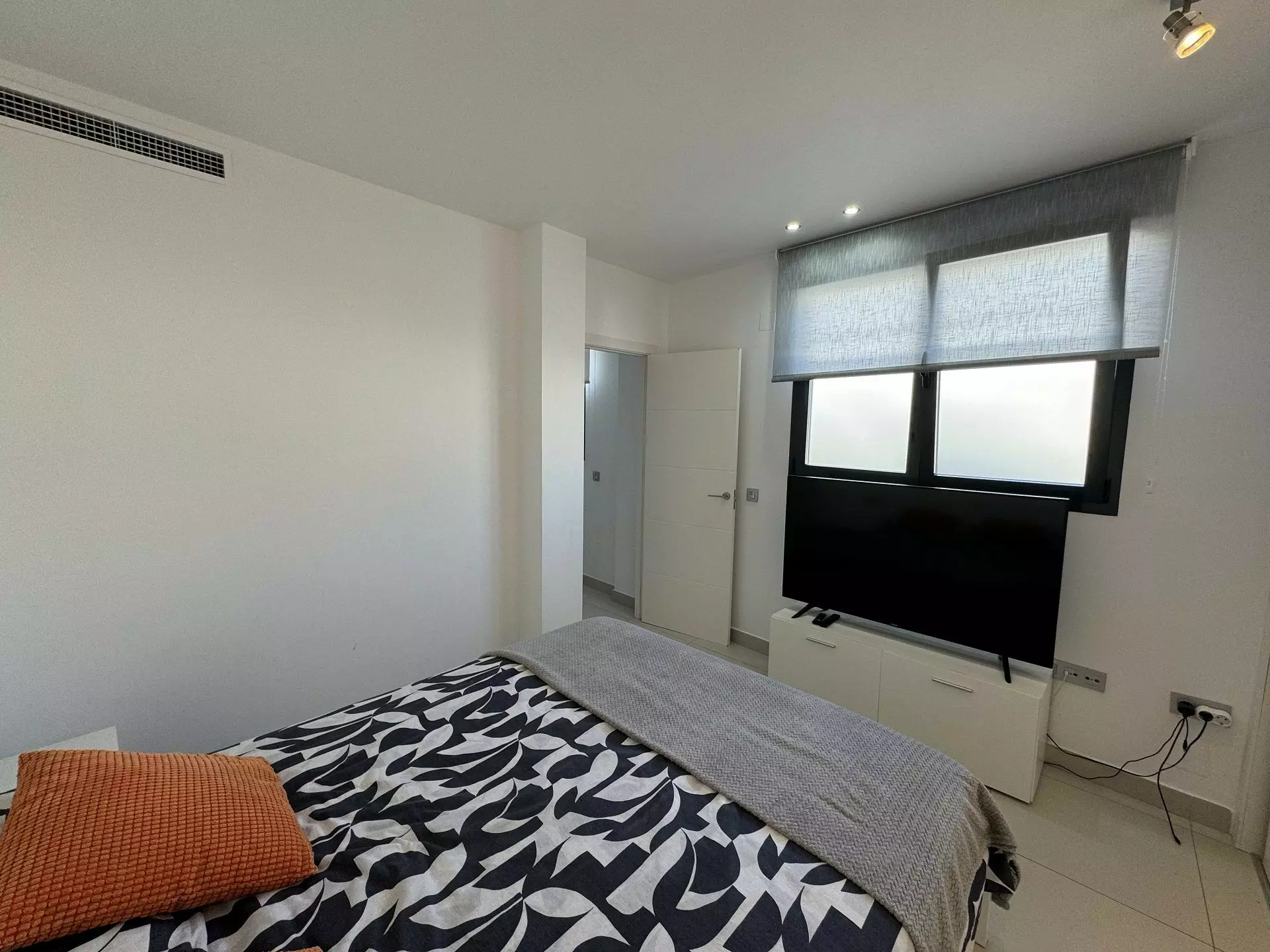 2-bedroom Apartment In Torrevieja, Spain (60 M²)