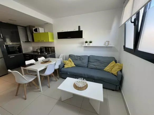 2-bedroom Apartment In Torrevieja, Spain (60 M²)