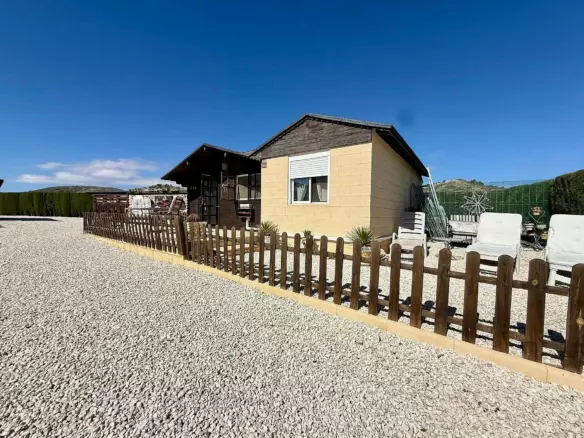 4-bedroom Detached Villa In Pinoso, Spain (177 M²)