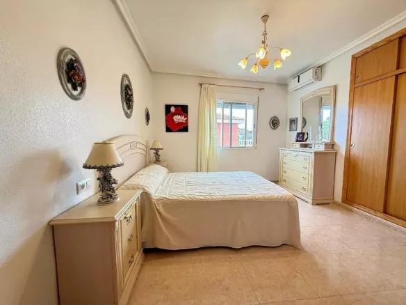 3-bedroom Townhouse In Pinoso, Spain (126 M²)