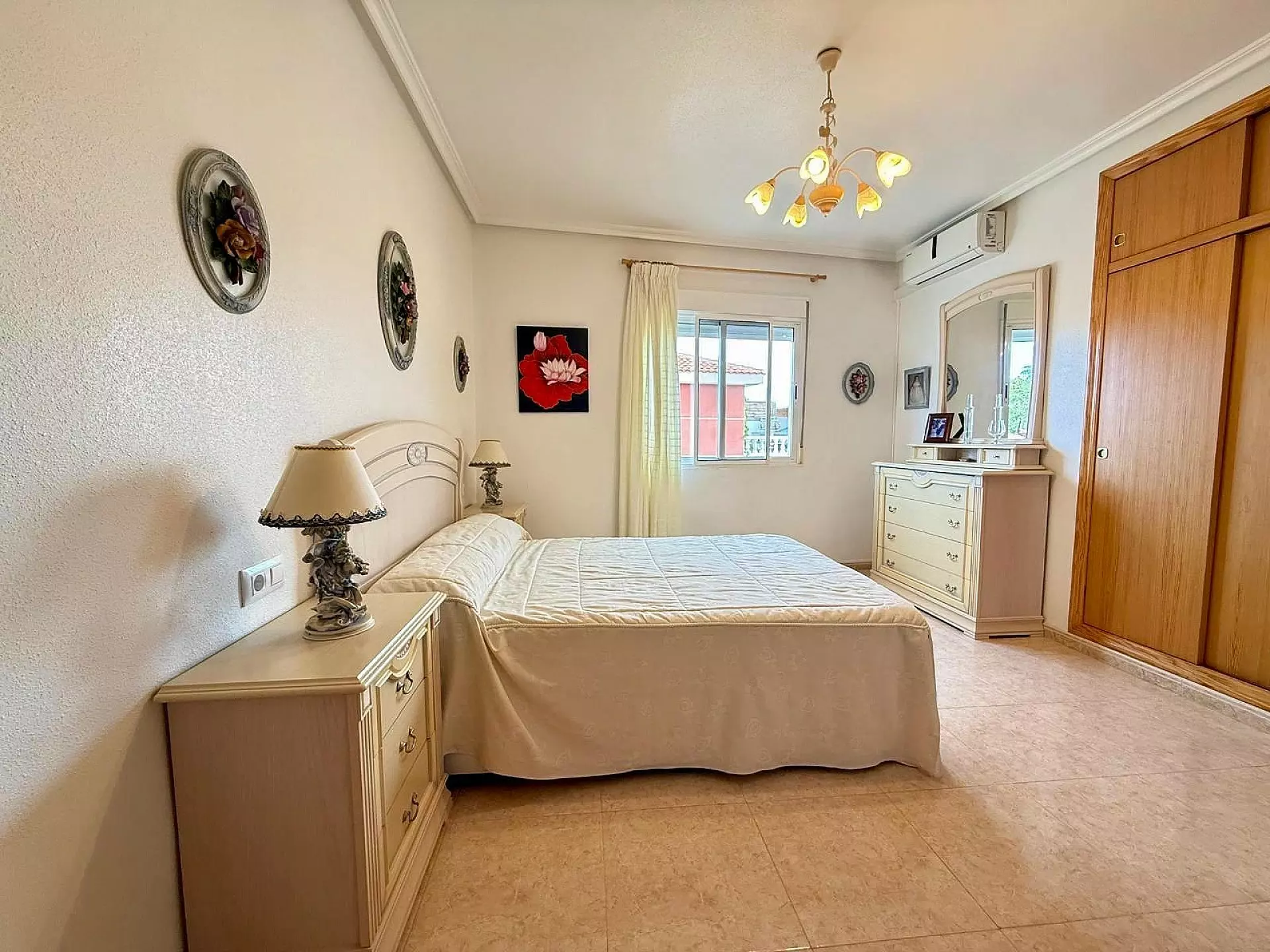 3-bedroom Townhouse In Pinoso, Spain (126 M²)