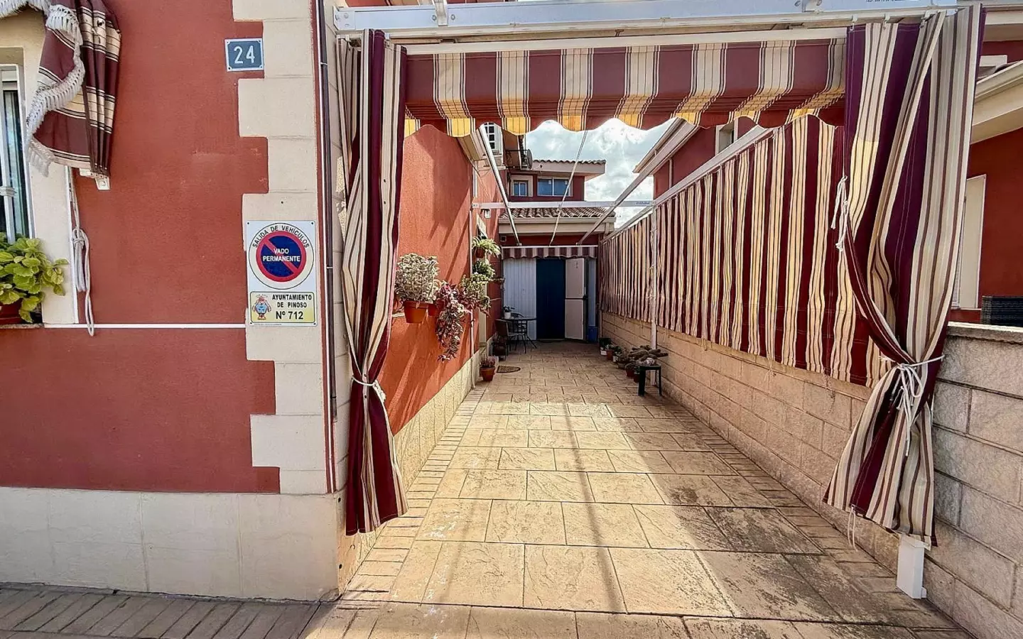 3-bedroom Townhouse In Pinoso, Spain (126 M²)