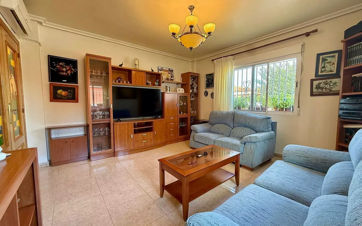 3-bedroom Townhouse In Pinoso, Spain (126 M²)