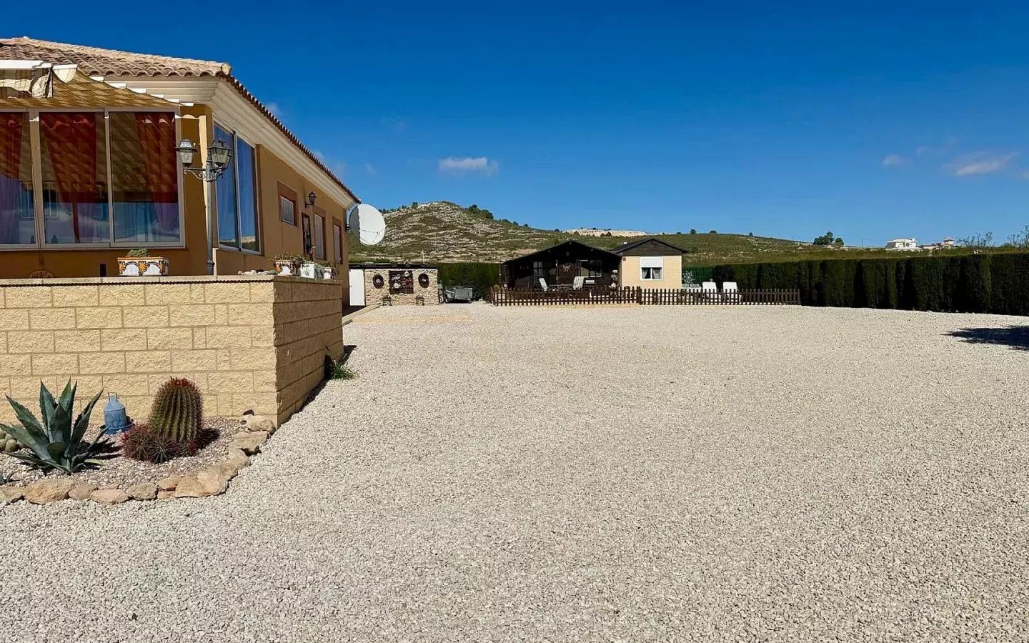 4-bedroom Detached Villa In Pinoso, Spain (177 M²)