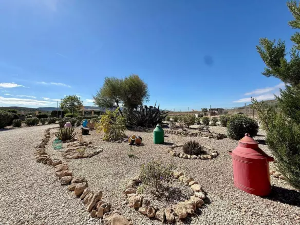 4-bedroom Detached Villa In Pinoso, Spain (177 M²)