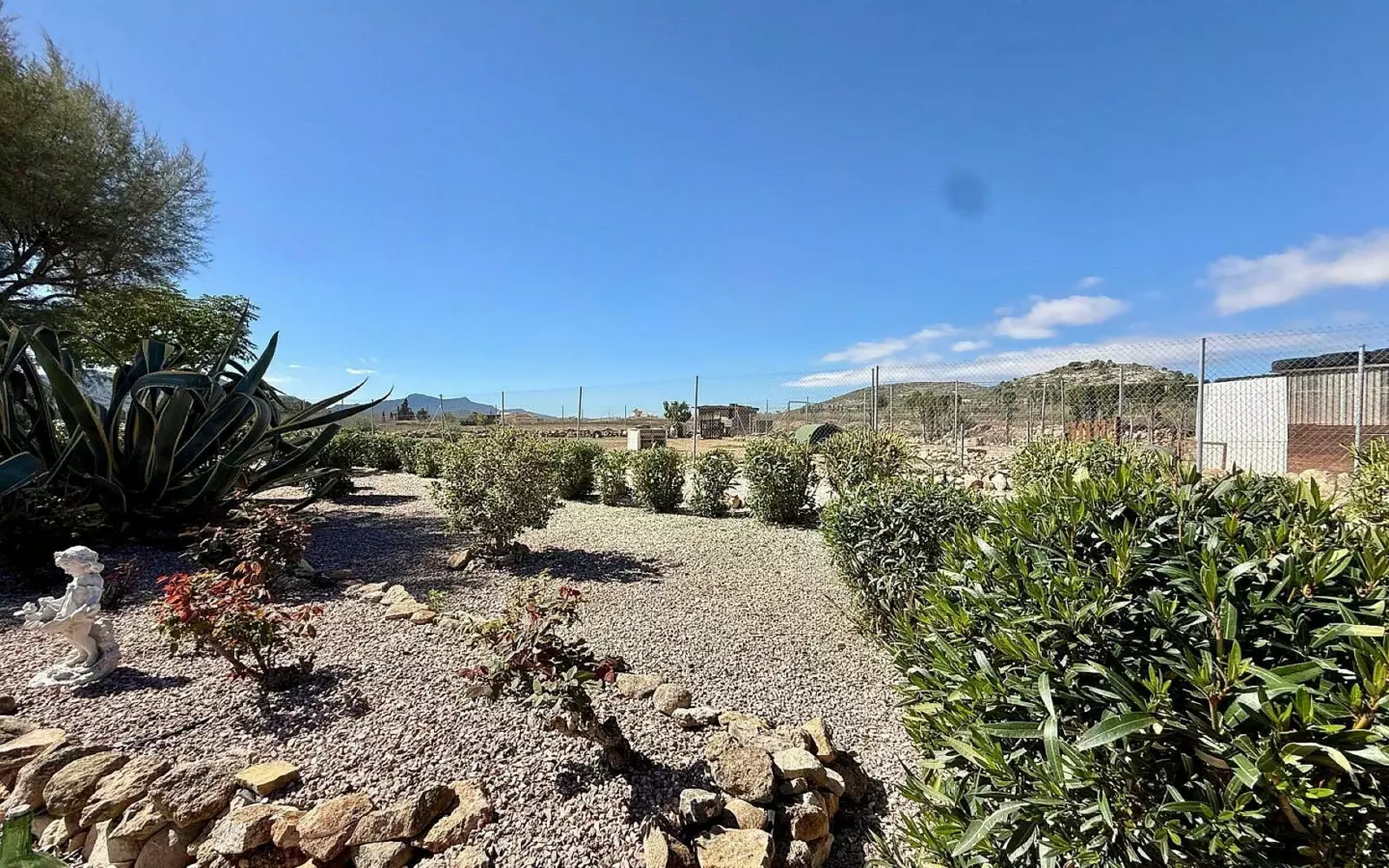 4-bedroom Detached Villa In Pinoso, Spain (177 M²)