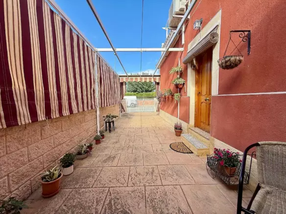 3-bedroom Townhouse In Pinoso, Spain (126 M²)