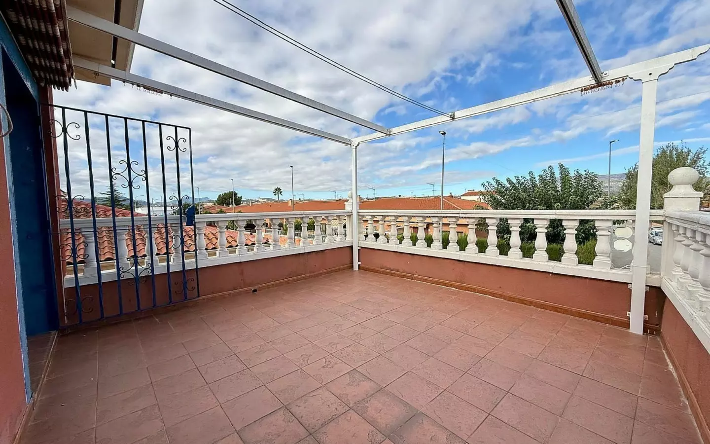 3-bedroom Townhouse In Pinoso, Spain (126 M²)