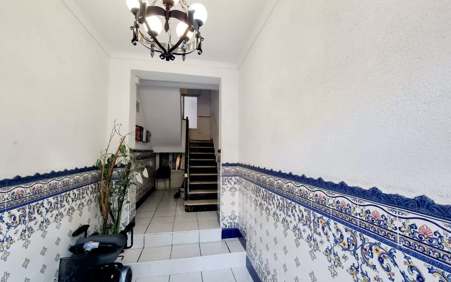 2-bedroom Apartment In Torrevieja, Spain (105 M²)