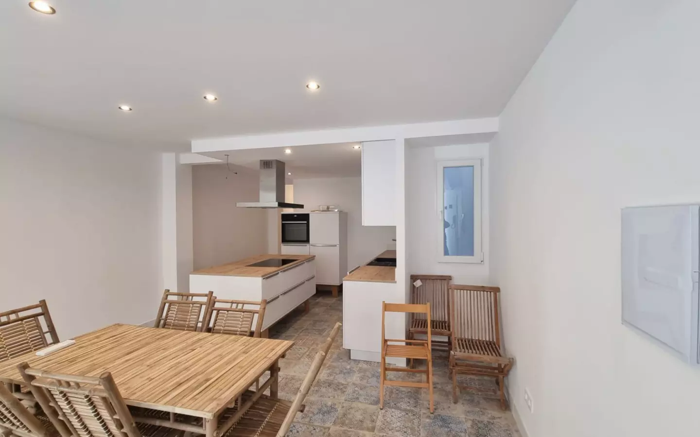 2-bedroom Apartment In Torrevieja, Spain (105 M²)