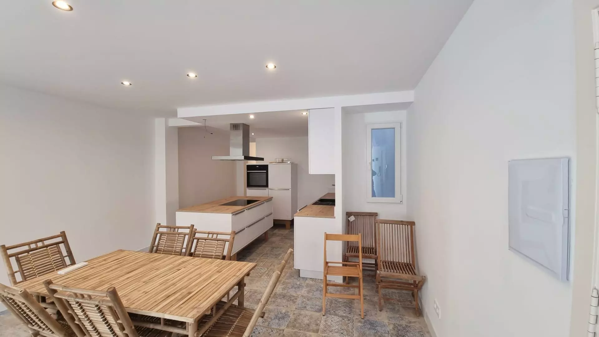 2-bedroom Apartment In Torrevieja, Spain (105 M²)