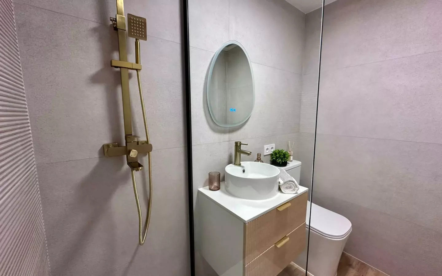 2-bedroom Apartment In Torrevieja, Spain (55 M²)