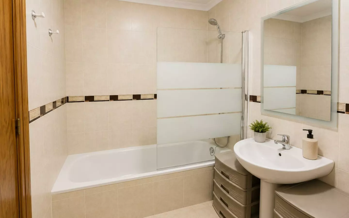 2-bedroom Bungalow In Orihuela Costa, Spain (82 M²)