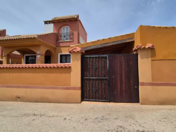 2-bedroom Villa In Torrevieja, Spain (90 M²)