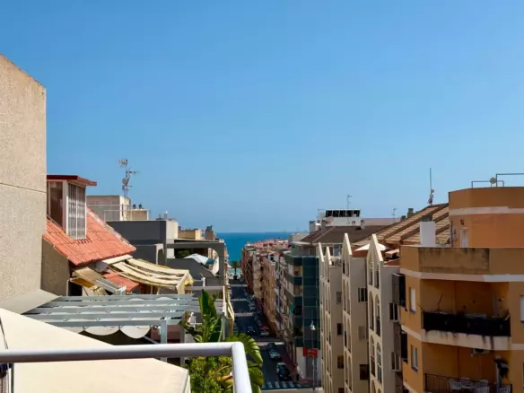 2-bedroom Penthouse In Torrevieja, Spain (66 M²)