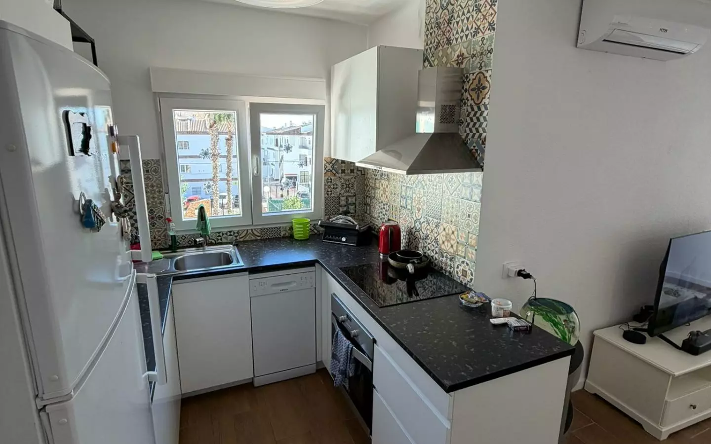 2-bedroom Apartment In Torrevieja, Spain (64 M²)