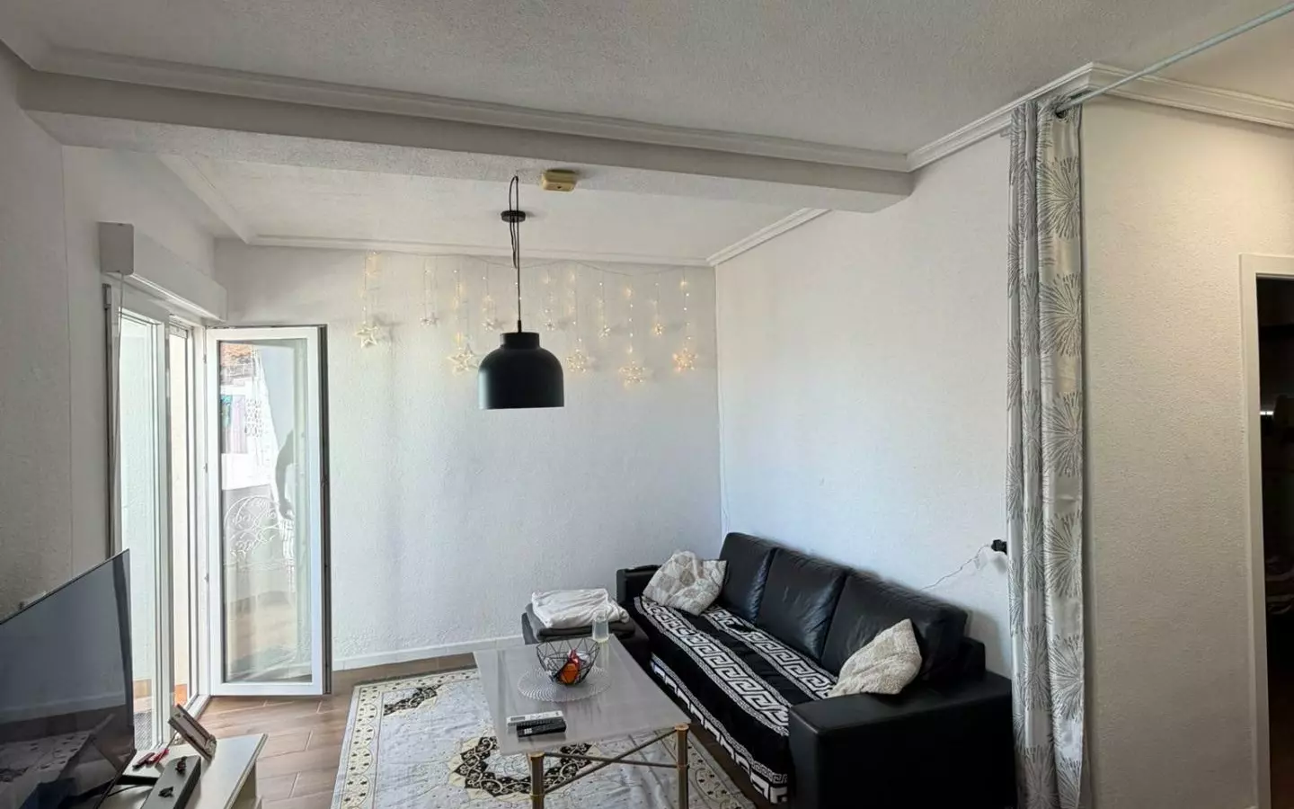 2-bedroom Apartment In Torrevieja, Spain (64 M²)
