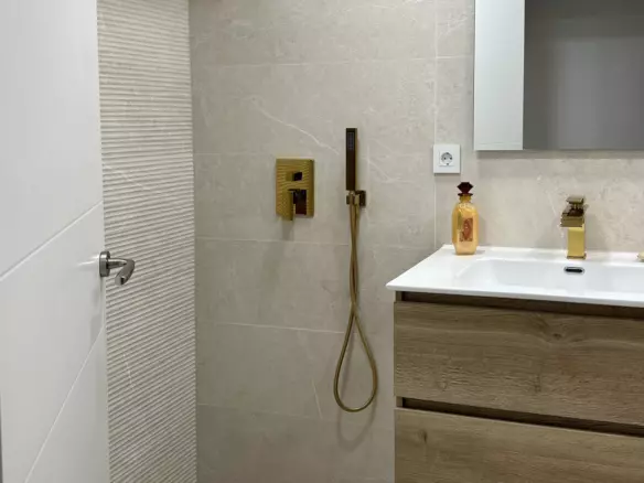 2-bedroom Apartment In Torrevieja, Spain (90 M²)