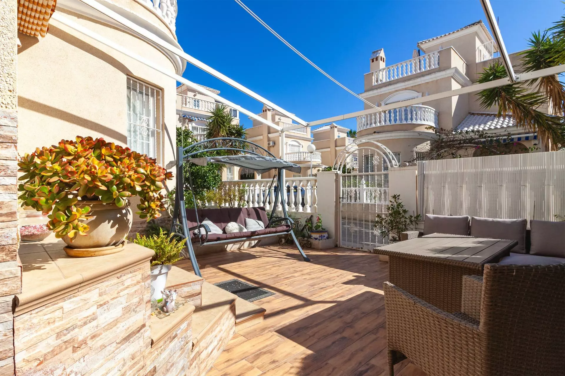 4-bedroom Villa In Orihuela Costa, Spain (105 M²)